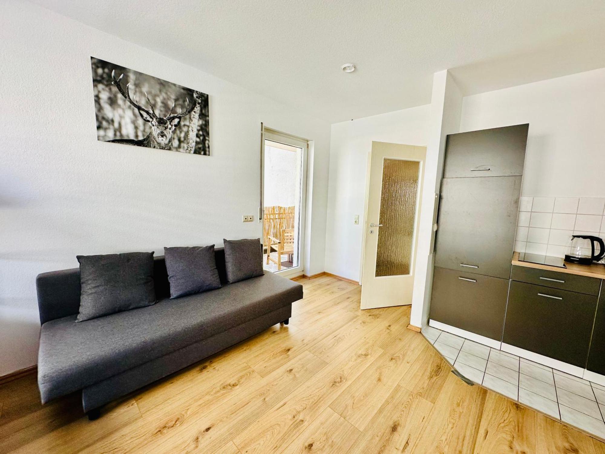 Studio Apartment In Stoetteritz With Balcony - Great Public Transport Links To The City لبسيا المظهر الخارجي الصورة