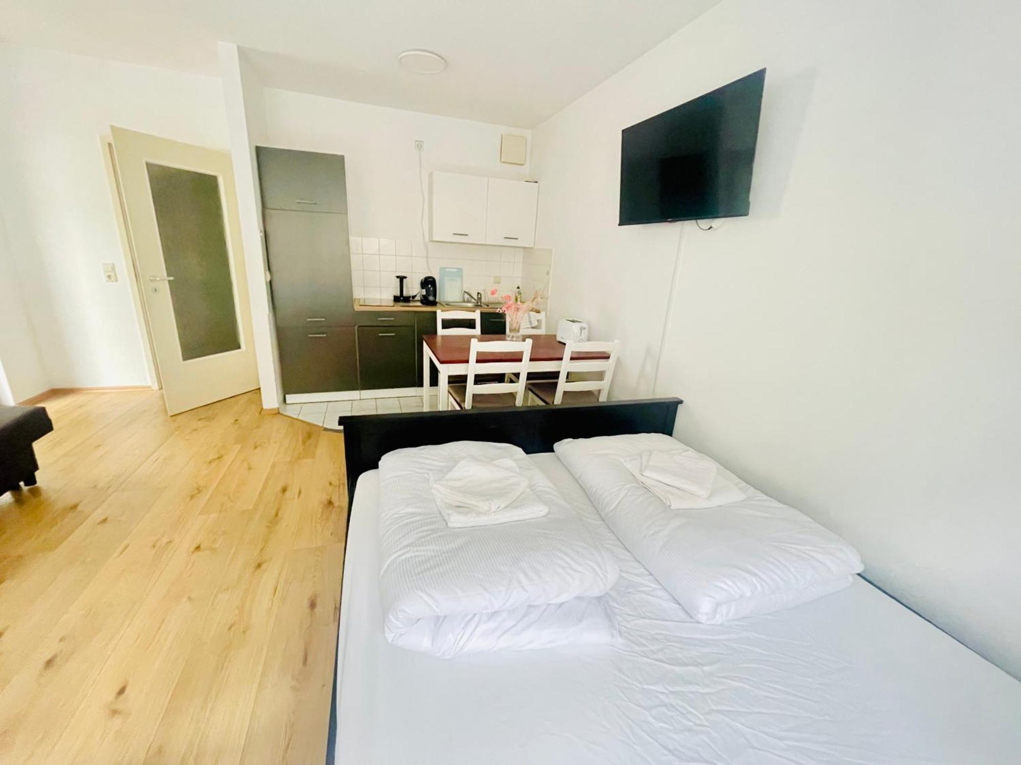 Studio Apartment In Stoetteritz With Balcony - Great Public Transport Links To The City لبسيا المظهر الخارجي الصورة